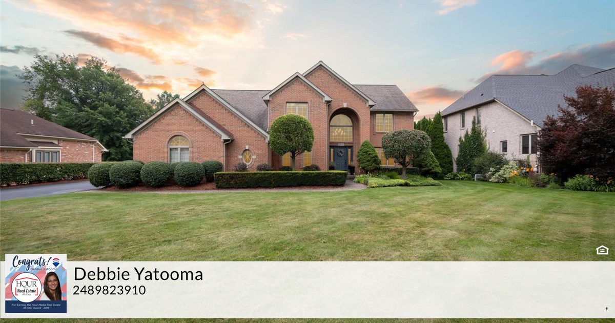 5551 Deerwood Ln, Commerce Charter Twp, MI 48382